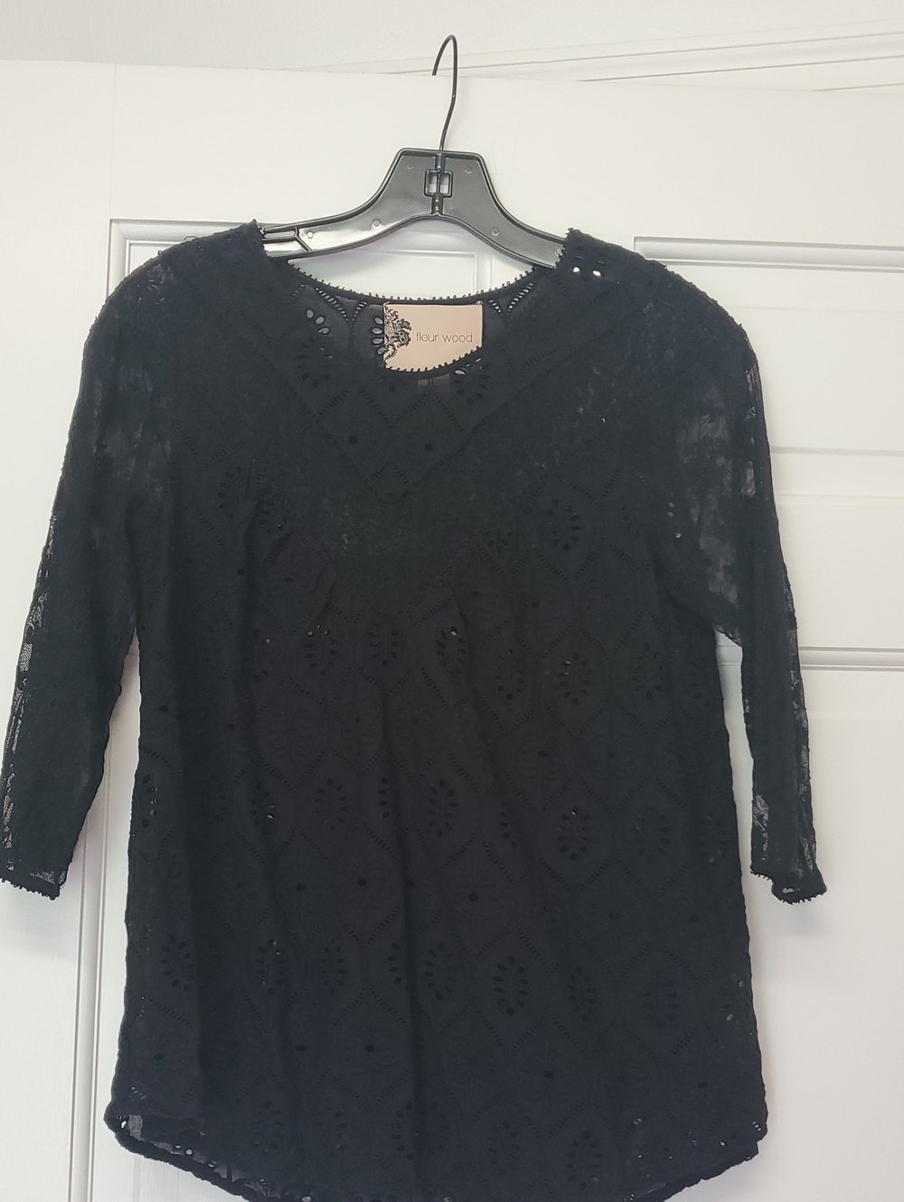 ANTHROPOLOGIE Black Eyelet Lace V-Neck Top by FLEUR WOOD XXS
